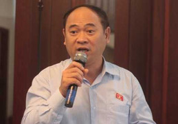 ‘Kẻ cướp vào tận nhà, sờ từng người để lấy cắp’