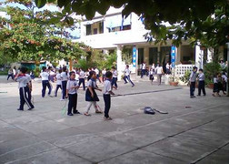 Suất ăn học sinh tiểu học bị nghi xà xẻo