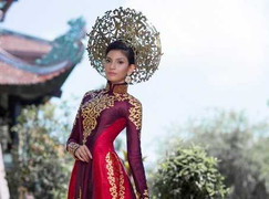 Trương Thị May lỗng lẫy với áo dài tại Hoa hậu hoàn vũ