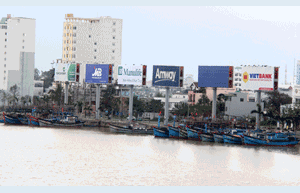 Đà Nẵng: Hơn 42.300 tàu thuyền đã nhận được tin bão số 12