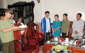 Vì sao 'cậu Thủy' dễ dàng làm những việc động trời?