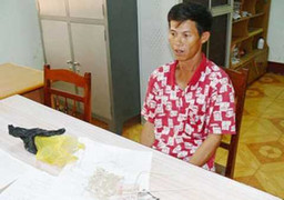 Hàng loạt nhà ngoại cảm rởm bị 'sờ gáy'