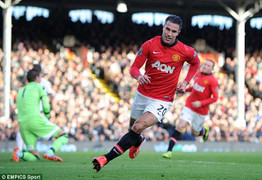MU chiến thắng: Januzaj nâng bước Rooney-Van Persie