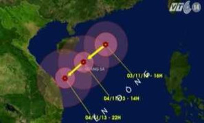 Video: Bão số 12 đang di chuyển khó lường