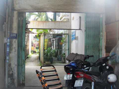 Án mạng kinh hoàng trong phòng trọ giữa Sài Gòn