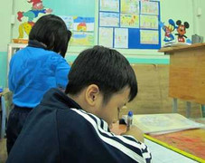 Nhức đầu với máy lạnh trường học