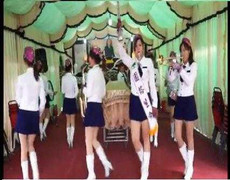 Kỳ lạ đám tang toàn 