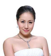 Ngô Phương Lan lấy chồng Tây không phải đại gia