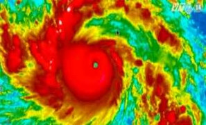 Bão mạnh nhất thế giới đổ bộ Philippines