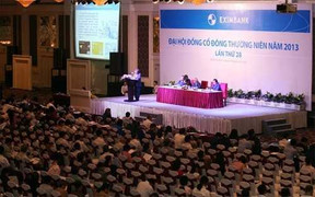 'Rút dây động rừng' tại Eximbank?