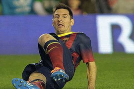 Năm 2013, Messi đủ đường đen đủi