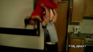 Những tình huống quái gở không thể không xem