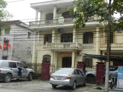 3 cán bộ thi hành án mở cửa kho trộm ngà voi