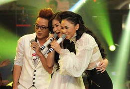 Thu Minh - Hương Tràm lời qua tiếng lại