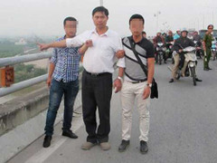 Nạn nhân bị ném xác:Thấy thi thể bọc trong túi nilon trôi dạt