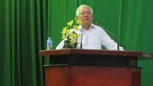 Chung cư cắt thang máy, Chủ tịch TP.HCM bức xúc