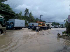 Lũ tiếp tục dâng cao, 25 người đã chết, mất tích