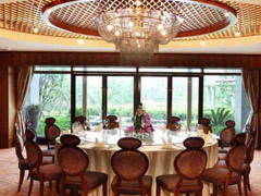 Xài sang, gần 2 vạn quan chức Trung Quốc bị kỷ luật