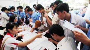 Tốt nghiệp rồi... thất nghiệp: Vì đâu nên nỗi?