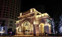 Royal City: Ngày hội ẩm thực và mua sắm giảm đến 50%