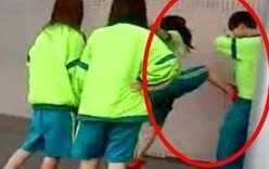 Bị bạn đá vào háng, bé 8 tuổi mất 1 tinh hoàn