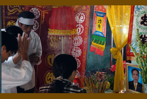 Quảng Nam sau lũ dữ: Tiếng khóc xé lòng dội khắp xóm làng