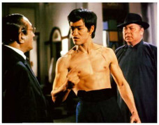 Xem Lý Tiểu Long 'sống lại' giao đấu với Chung Tử Đơn