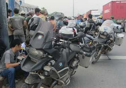 Tạm giữ hàng loạt mô tô 'khủng' của Thái Lan ở Sài Gòn