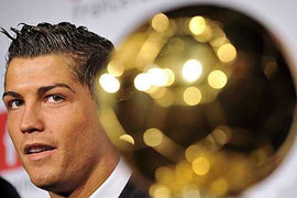 FIFA bất ngờ hậu thuẫn, Ronaldo cầm chắc bóng vàng?
