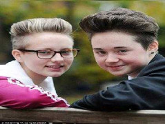 Cắt tóc ngắn, hai nữ sinh bị đình chỉ học