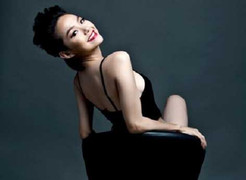 Minh Hằng được vinh danh với bộ ảnh gợi cảm táo bạo