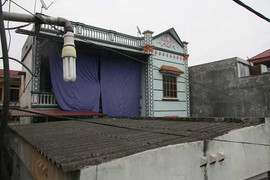 Mẫu thuẫn nhỏ, đâm chết bạn thân