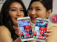 Loạt smartphone vừa lên kệ tại Việt Nam