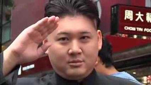 Bản sao Kim Jong-un làm náo loạn đường phố Hồng Kông