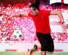 Phạm Anh Khoa, Suboi cuồng nhiệt cùng bóng đá