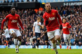 Rooney lập cú đúp, Man Utd chia điểm với Tottenham