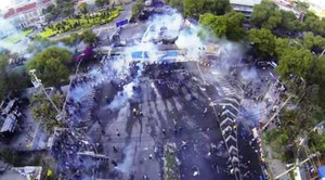 Toàn cảnh hỗn loạn ở Bangkok nhìn từ trên không