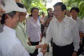 Chủ tịch nước Trương Tấn Sang: 'Không thể 1% cán bộ yếu kém'