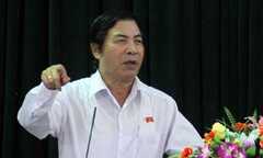 'Đặc cách' với quan chức: Không thể chấp nhận!