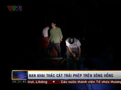 Xem 'cát tặc' lộng hành, kiếm hàng trăm triệu đồng một đêm