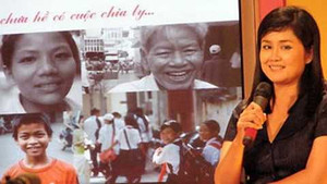 Nhà báo Thu Uyên xin lỗi khán giả về 2 trường hợp sai sót