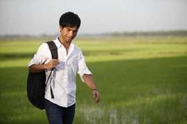 Ya Suy hát về cây lúa trong MV đầu tay