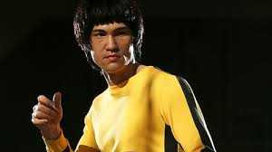 Bộ áo liền quần 2 tỷ đồng của Lý Tiểu Long