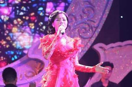 Q show – Lệ Quyên và 42 tiết mục đầu tư hoành tráng