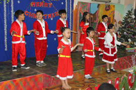 Học viên tiếng Anh hồi hộp đón Giáng Sinh