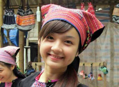 Cô gái H'mông đầu tiên có Facebook, giỏi tiếng anh
