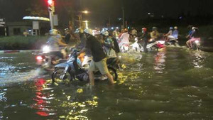 TPHCM: Vì sao chống ngập thất bại thê thảm?