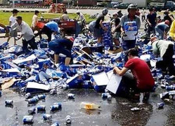 Cư dân mạng chế ca khúc 'Người hôi của'