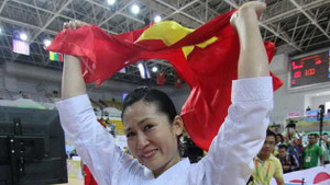 Clip: Hoàng Ngân vô địch karatedo