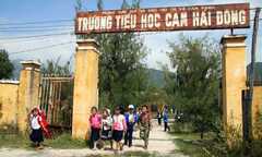 Trường di dời, học sinh có nguy cơ bỏ học
